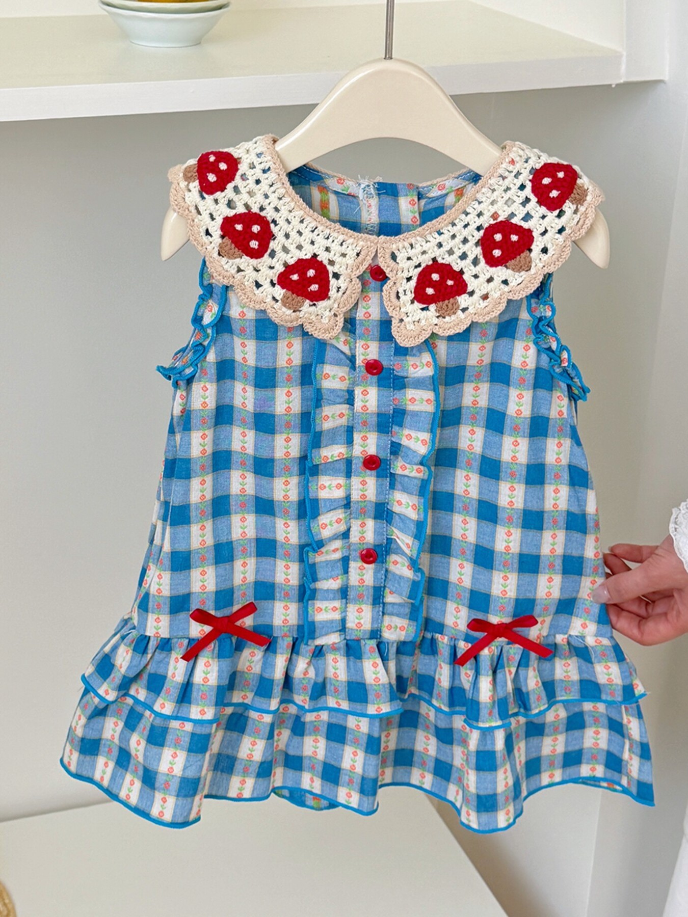 Summer Clothing Fabric - Girls Summer Plaid Strawberry Patterned Sleeveless